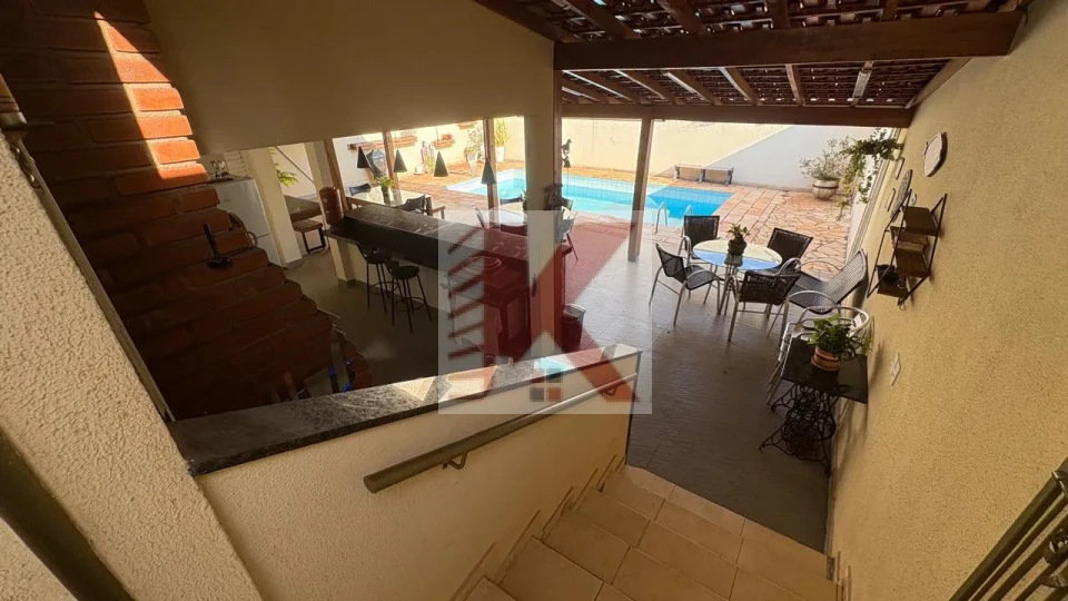 CASA DE ALTO PADRÃO — JARDIM SAN FERNANDO