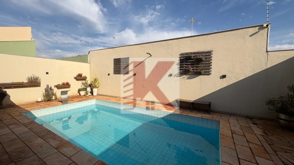 CASA DE ALTO PADRÃO — JARDIM SAN FERNANDO
