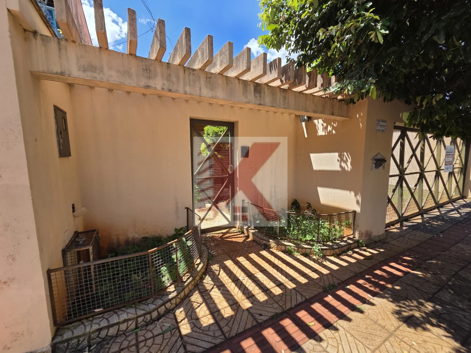 Imagens do imóveis LOCAÇÃO QUATRO (4) QUARTOS  NO SAN FERNANDO  -  TODOS COM ARMÁRIOS, SUÍTE, TRÊS (3) SALAS, ESCRITÓRIO, DESPENSA GRANDE, COZINHA COM ARMÁRIOS,  PI