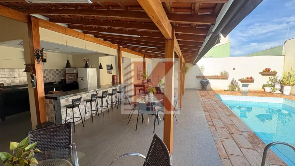 CASA DE ALTO PADRÃO — JARDIM SAN FERNANDO