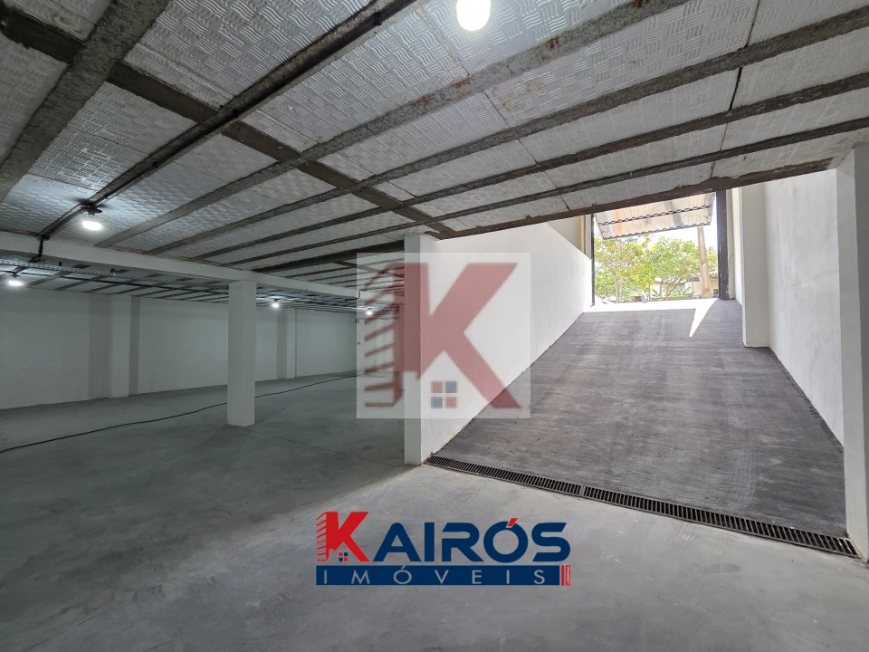 Oportunidade para seu negócio! - Barracão Comercial