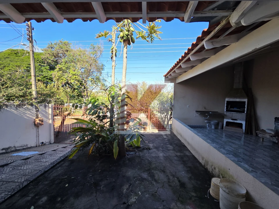 Imagens do imóveis Casa a Venda no Bairro Armindo Guazzi