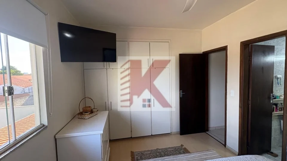 CASA DE ALTO PADRÃO — JARDIM SAN FERNANDO