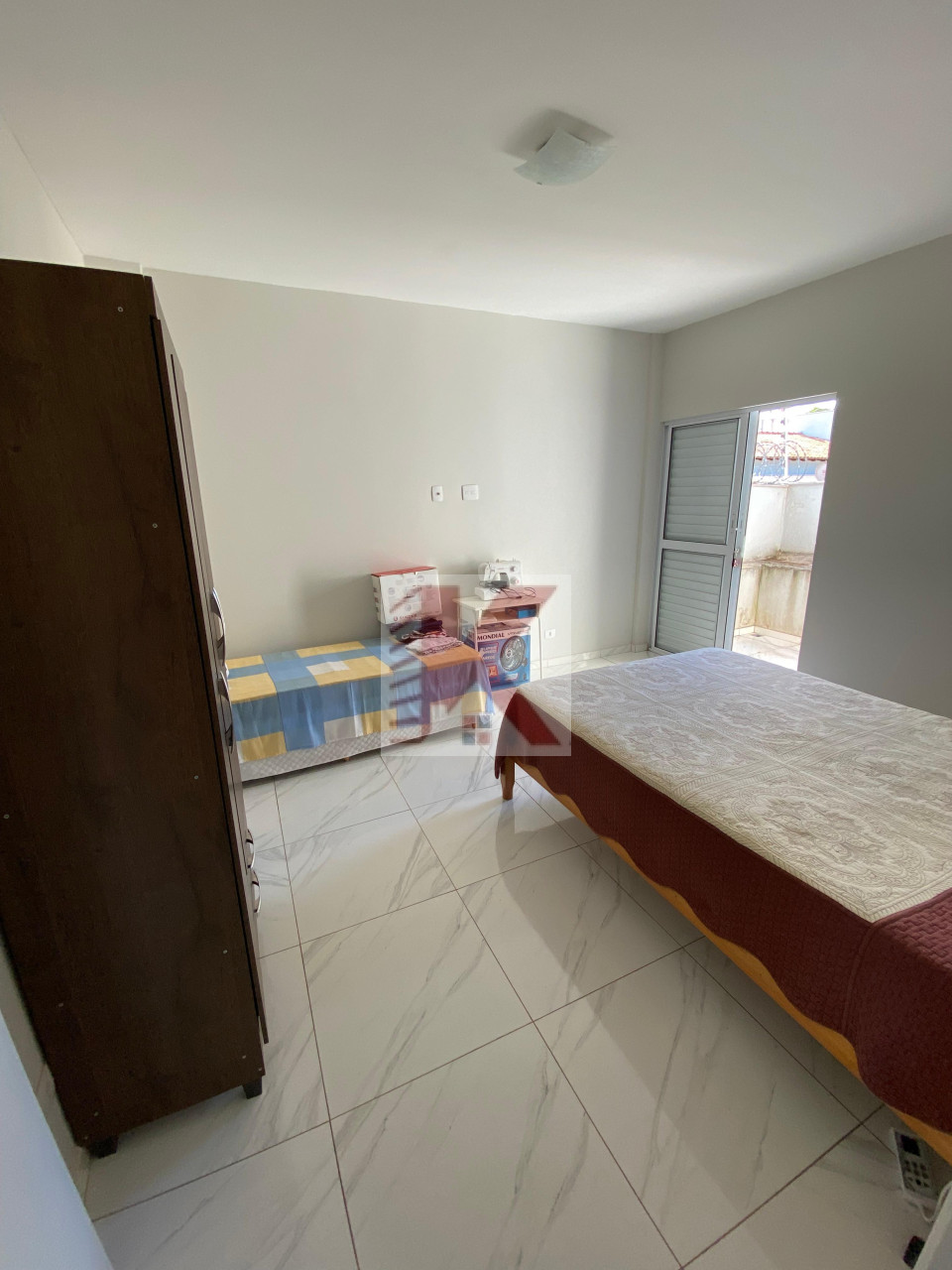 Imagens do imóveis Sobrado Residencial Jardim California 240m2 útil 3 Quartos, 3 Vagas de Garagem, 336m2 Terreno.