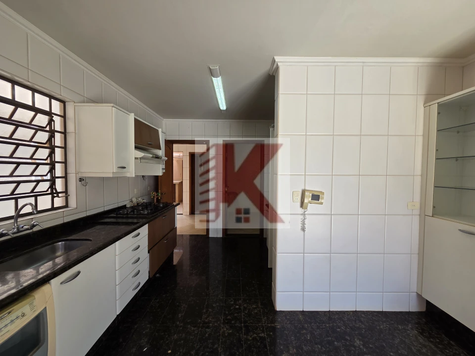 Imagens do imóveis LOCAÇÃO QUATRO (4) QUARTOS  NO SAN FERNANDO  -  TODOS COM ARMÁRIOS, SUÍTE, TRÊS (3) SALAS, ESCRITÓRIO, DESPENSA GRANDE, COZINHA COM ARMÁRIOS,  PI