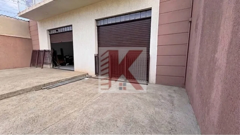 Salão comercial 180m²