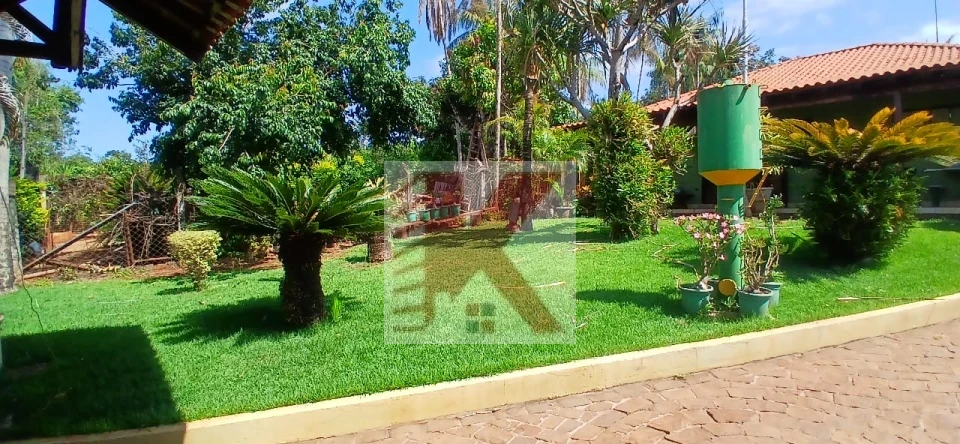 Imagens do imóveis CHÁCARA ESCRITURADA A VENDA NA USINA 3 BOCAS REGIÃO SUL  COM CASA DE ALVENARIA MUITO VERDE REALIZE  SEU SONHO DE MORAR                           
