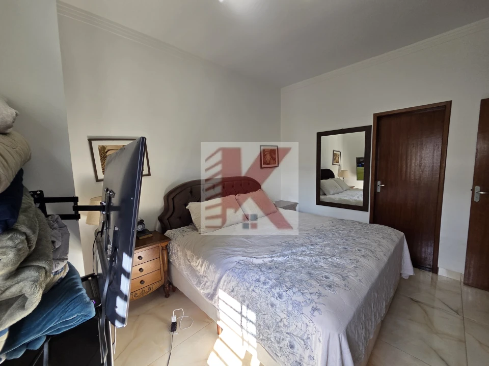 Imagens do imóveis CASA DE ESQUINA A VENDA