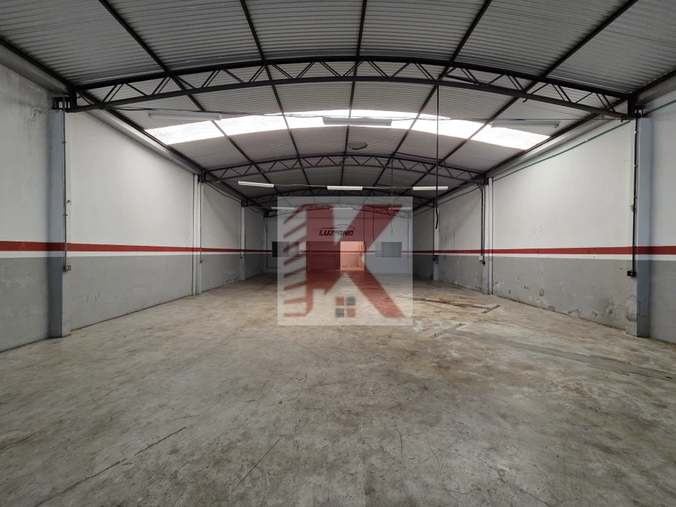 Imagens do imóveis Barracão Comercial