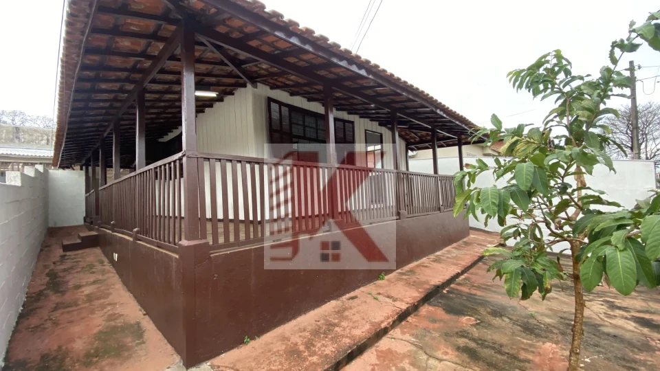 Imagens do imóveis LOCAÇÃO R$1.000,00 CASA MADEIRA NO JARDIM AEROPORTO, JK / SANTOS DUMONT