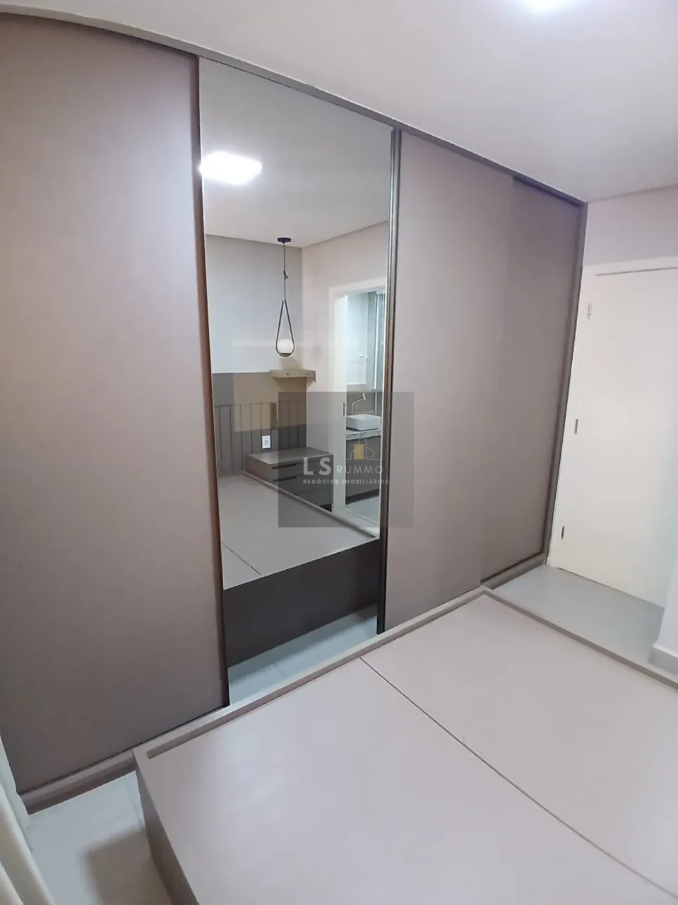 APARTAMENTO BRISAS DO LAGO