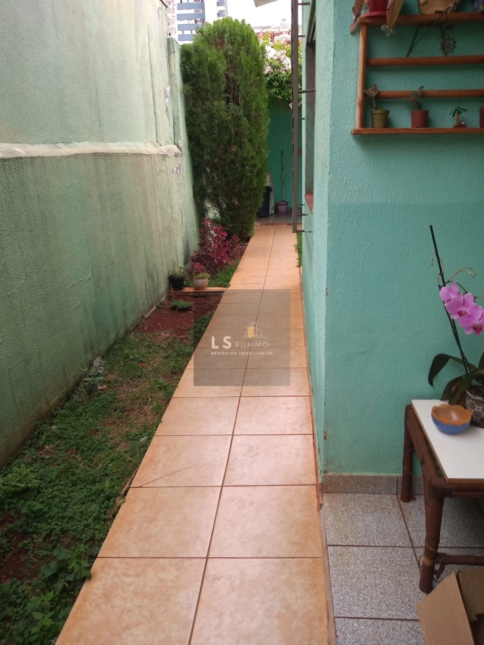 Casa a Venda - Jardim Santo Antônio, próximo ao Colégio Portinari - Londrina