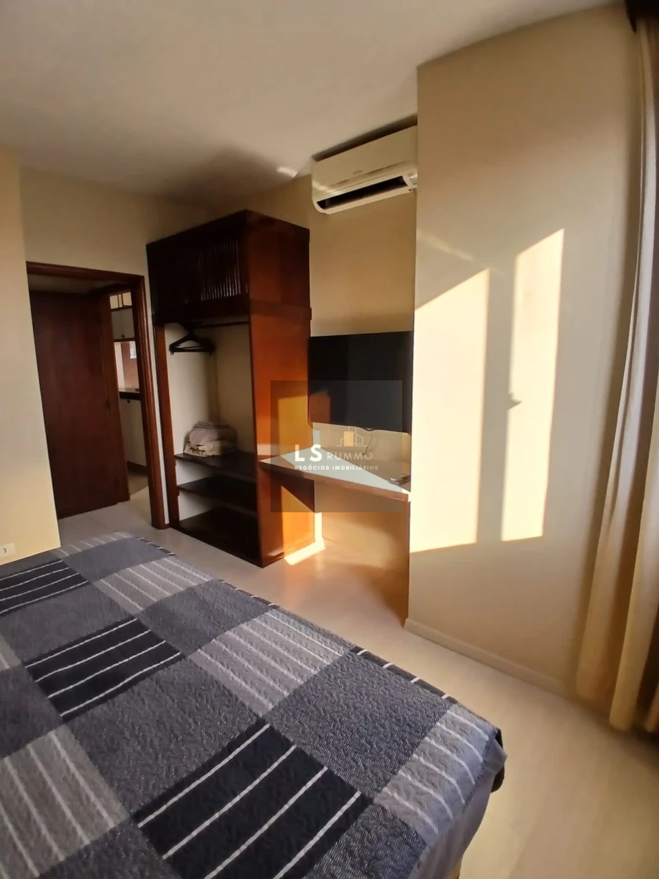 FLAT A VENDA - SLAVIERO ESSENTIAL LONDRINA FLAT HOTEL