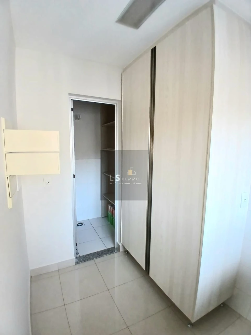 APARTAMENTO PARA LOCAÇÃO - EDIFÍCIO ANITA MALFATTI