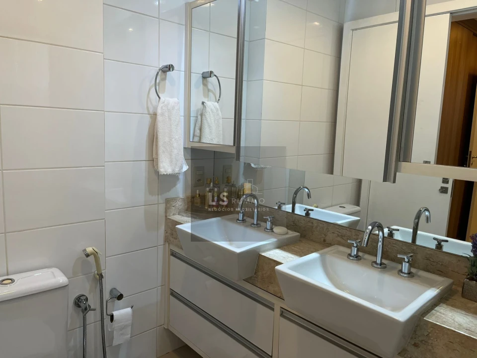 Apartamento Á Venda Edifício Cora Coralina Londrina