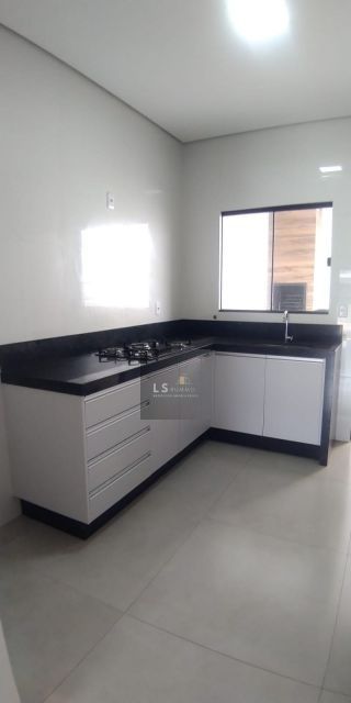 CASA A VENDA - CONDOMINIO MORADA DAS FLORES