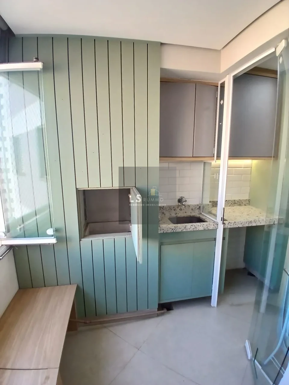 APARTAMENTO BRISAS DO LAGO