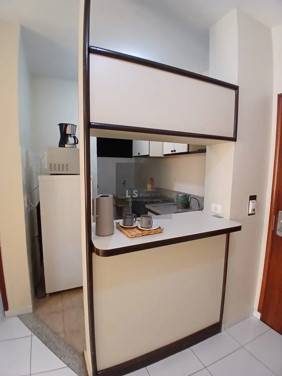 FLAT A VENDA - SLAVIERO ESSENTIAL LONDRINA FLAT HOTEL