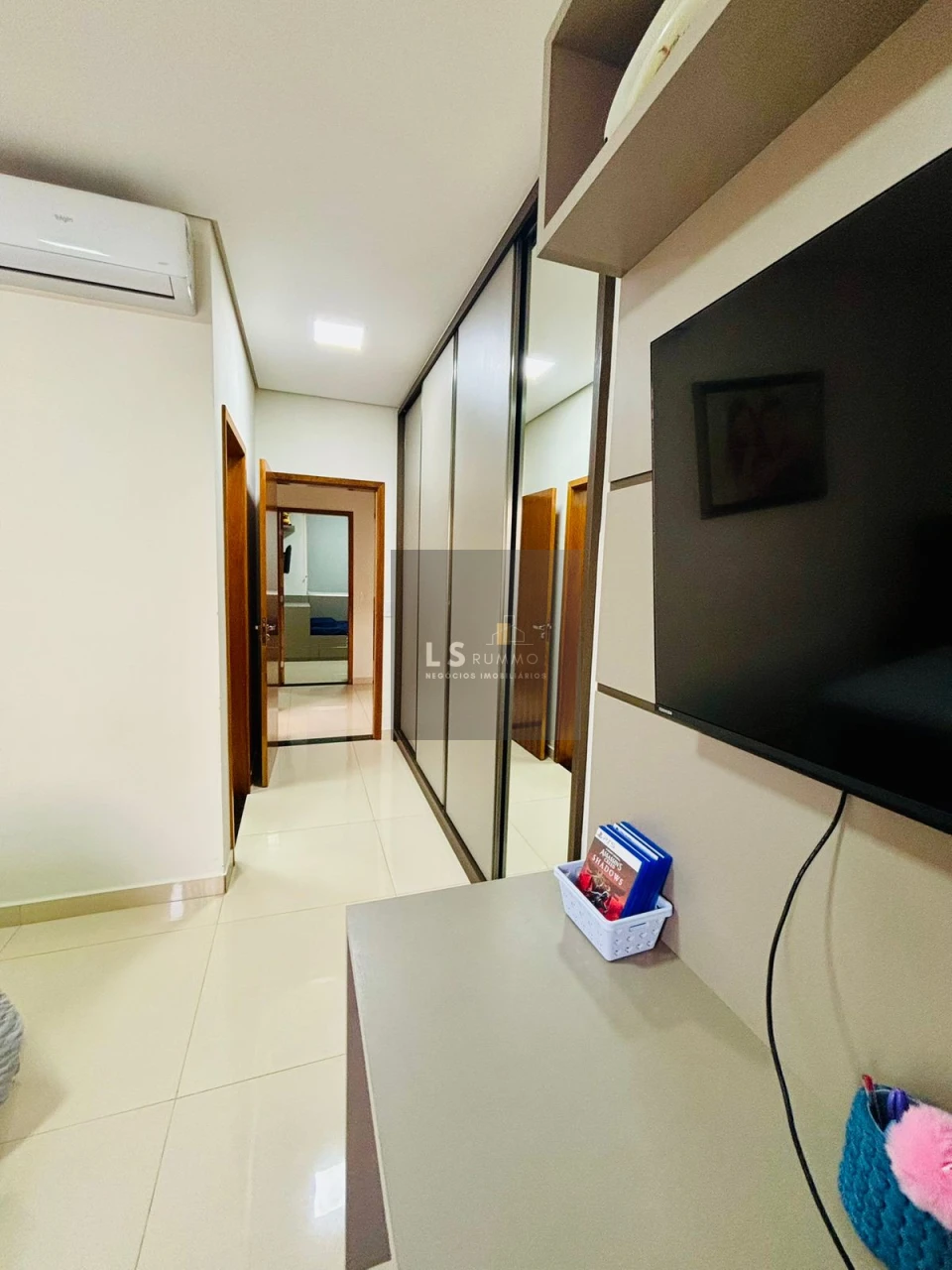 CASA PARA VENDA - CONDOMÍNIO VIA FLORENCE