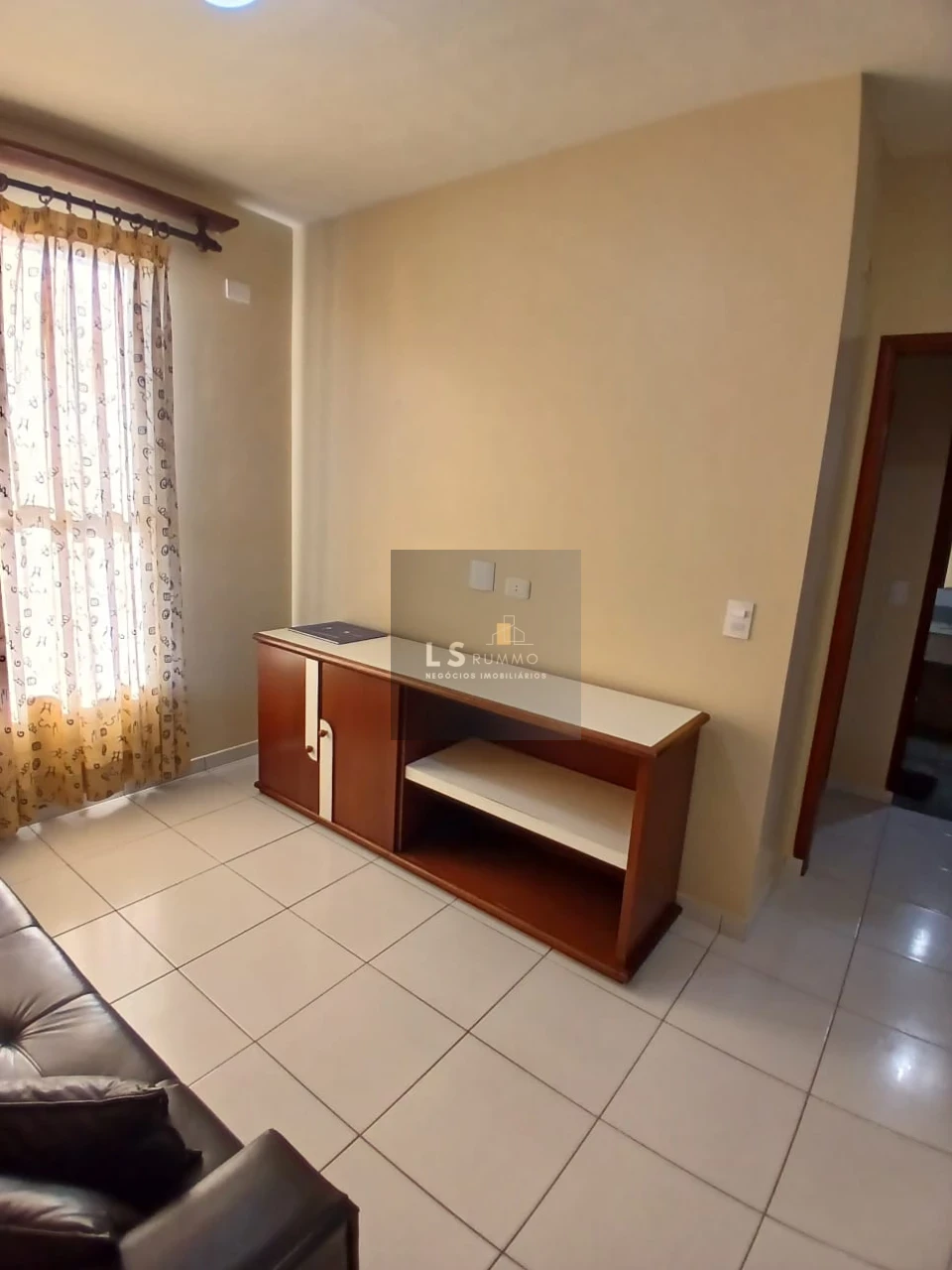 FLAT A VENDA - SLAVIERO ESSENTIAL LONDRINA FLAT HOTEL