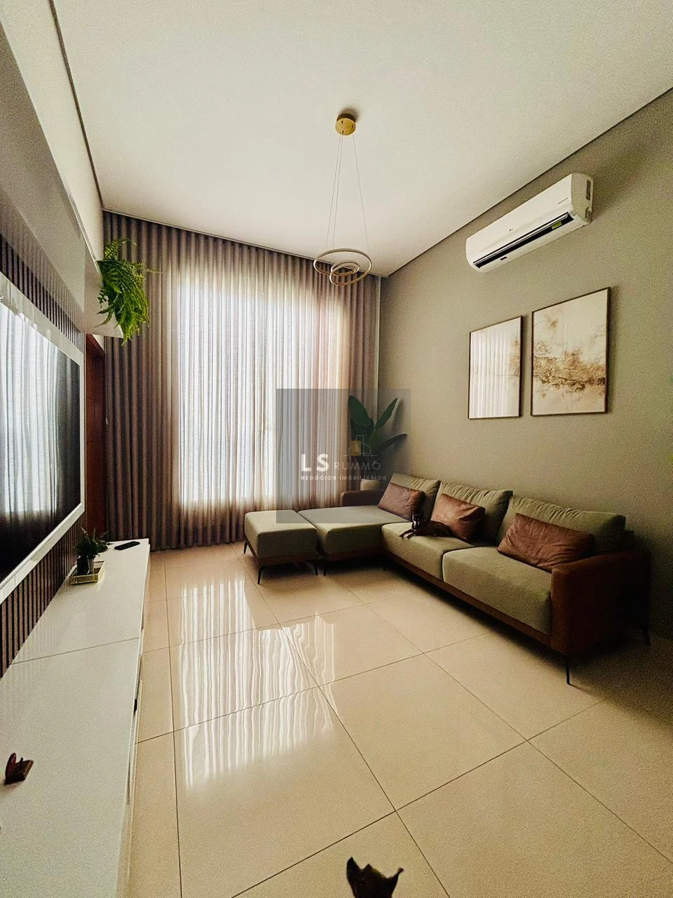 CASA PARA VENDA - CONDOMÍNIO VIA FLORENCE