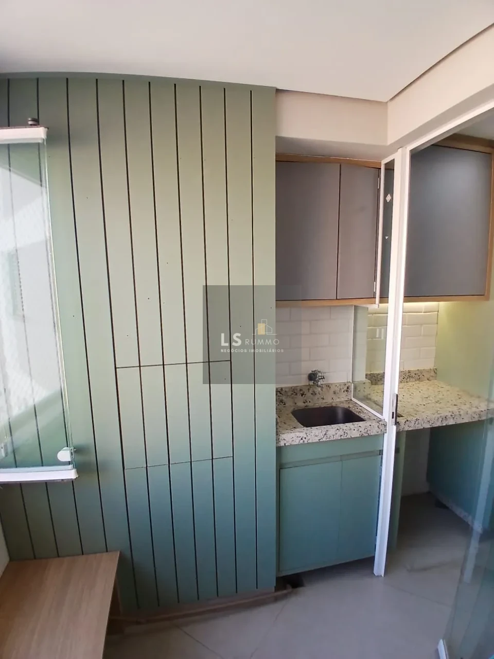 APARTAMENTO BRISAS DO LAGO