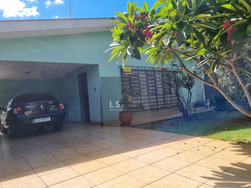 Casa a Venda - Jardim Santo Antônio, próximo ao Colégio Portinari - Londrina