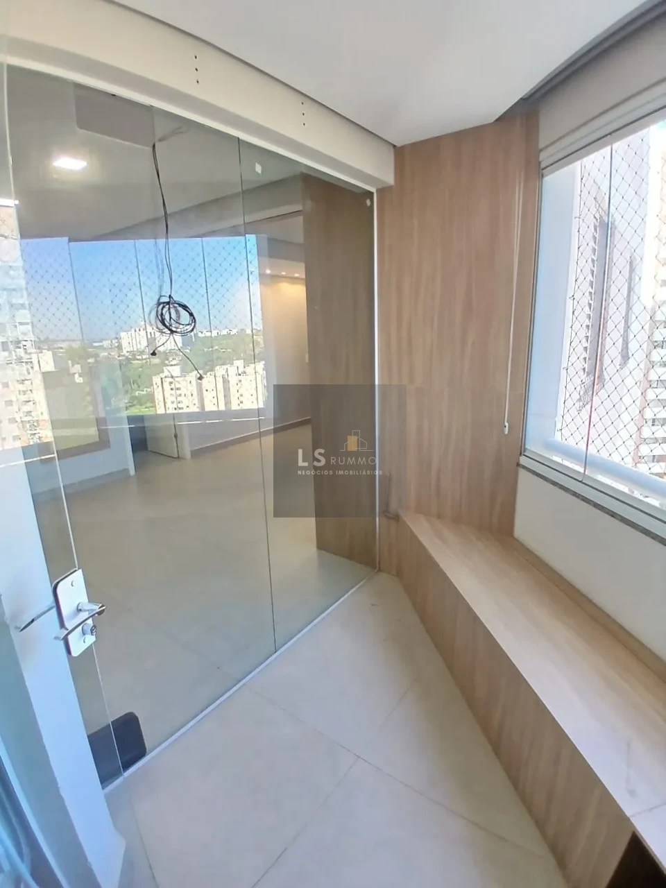 APARTAMENTO BRISAS DO LAGO