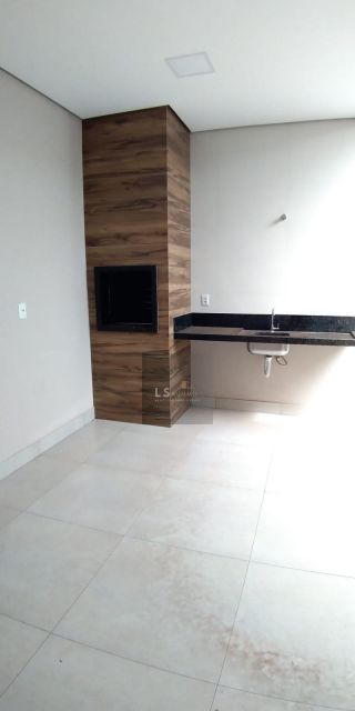 CASA A VENDA - CONDOMINIO MORADA DAS FLORES