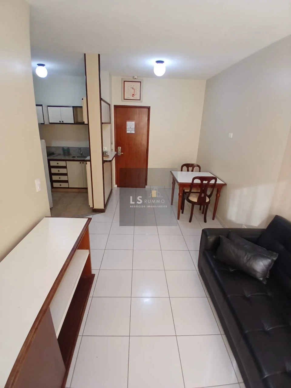 FLAT A VENDA - SLAVIERO ESSENTIAL LONDRINA FLAT HOTEL