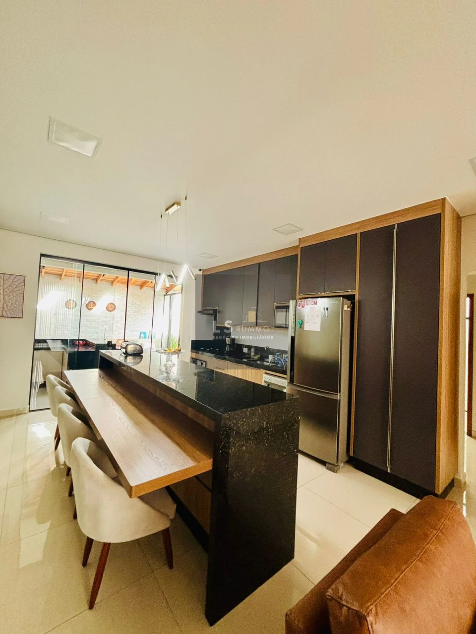 CASA PARA VENDA - CONDOMÍNIO VIA FLORENCE