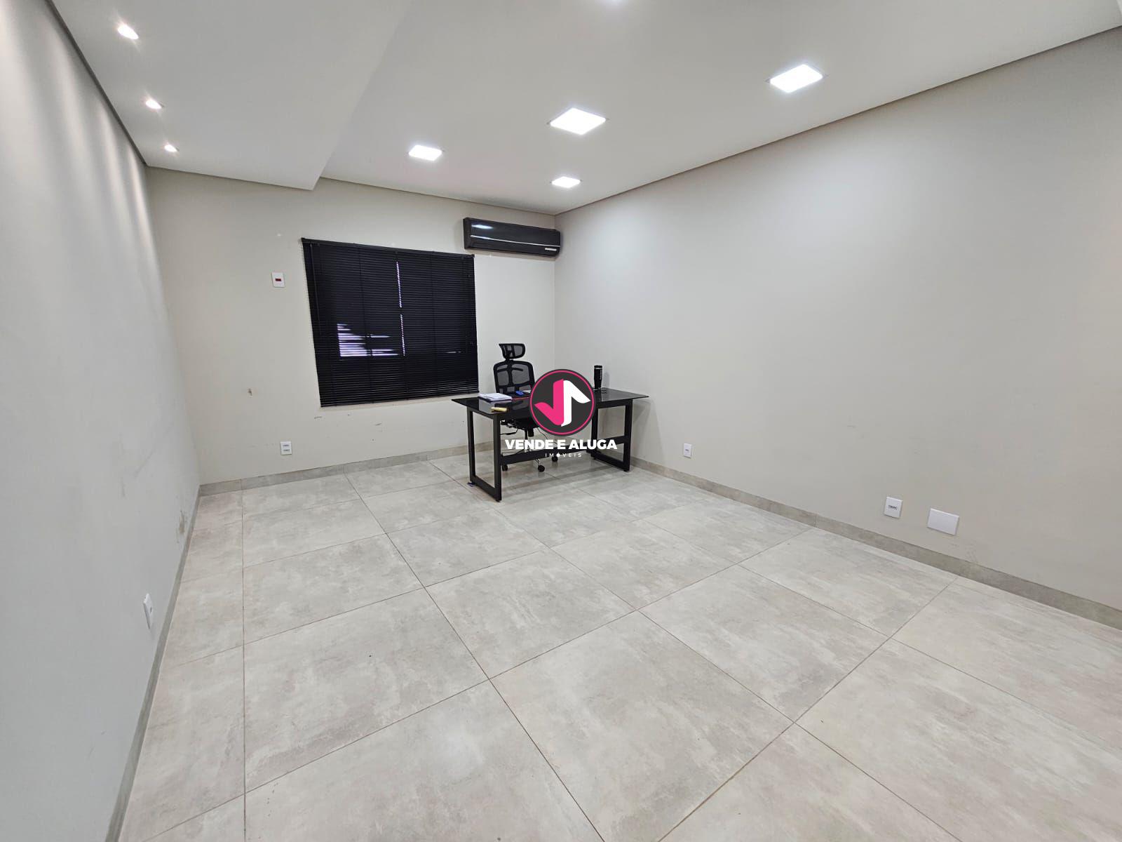 Imagens do imóveis Prédio Comercial de 160m² com 5 Salas e 15 Vagas à Venda na Rua Barão de Melgaço, Cuiabá - MT REF: EXC-68894