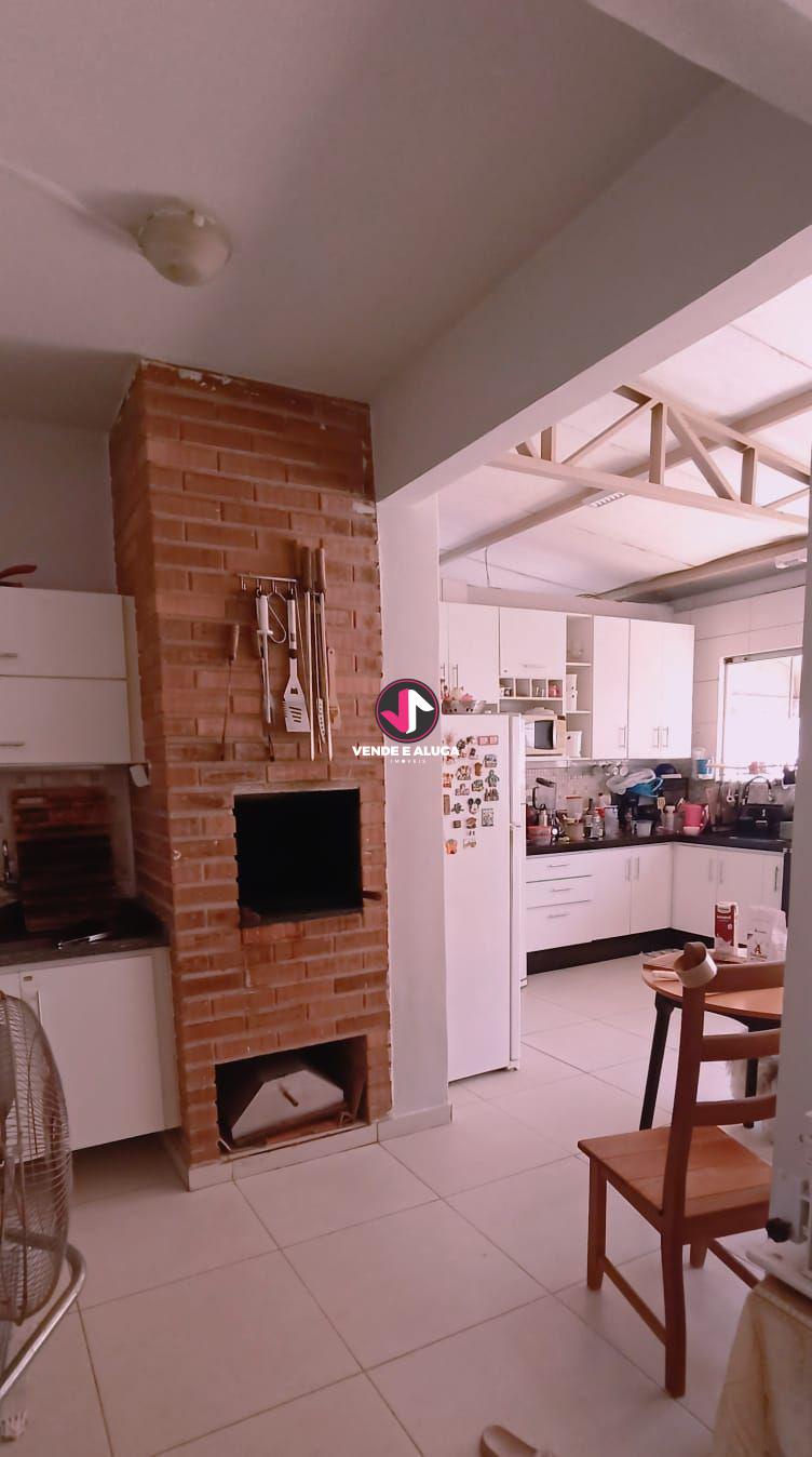 Imagens do imóveis Casa Sobrado à venda Village do Bosque 3 quartos 2 vagas Cozinha gourmet quintal Bairro Ribeirão do Lipa - Cuiabá MT REF: ECX-97551