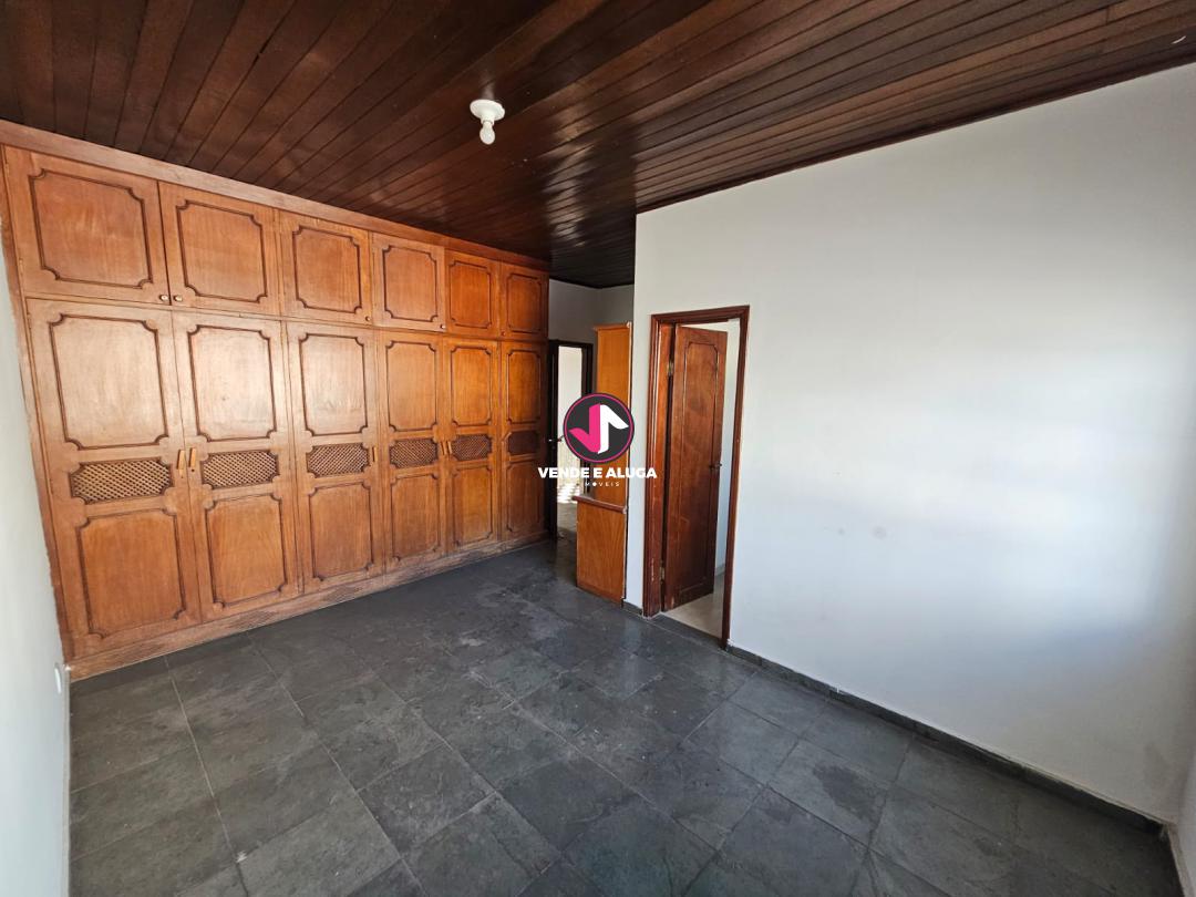 Imagens do imóveis Casa Comercial em Duque de Caxias, Cuiabá - Venda - 368m² - Churrasqueira, Piscina, Garagem - Aceita animais REF: EXC-1536