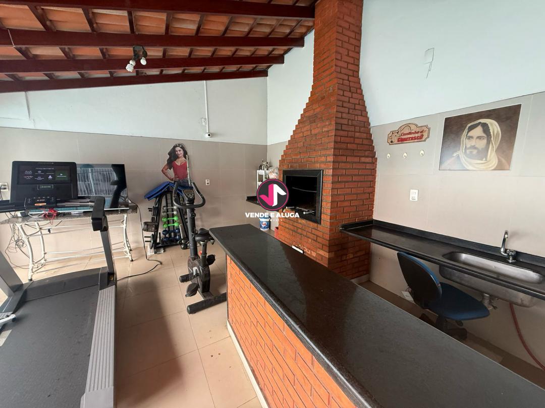 Imagens do imóveis Casa Comercial à venda em Cuiabá, Jardim Itália - Imóvel com churrasqueira, ar-condicionado e piscina REF: EXC-16