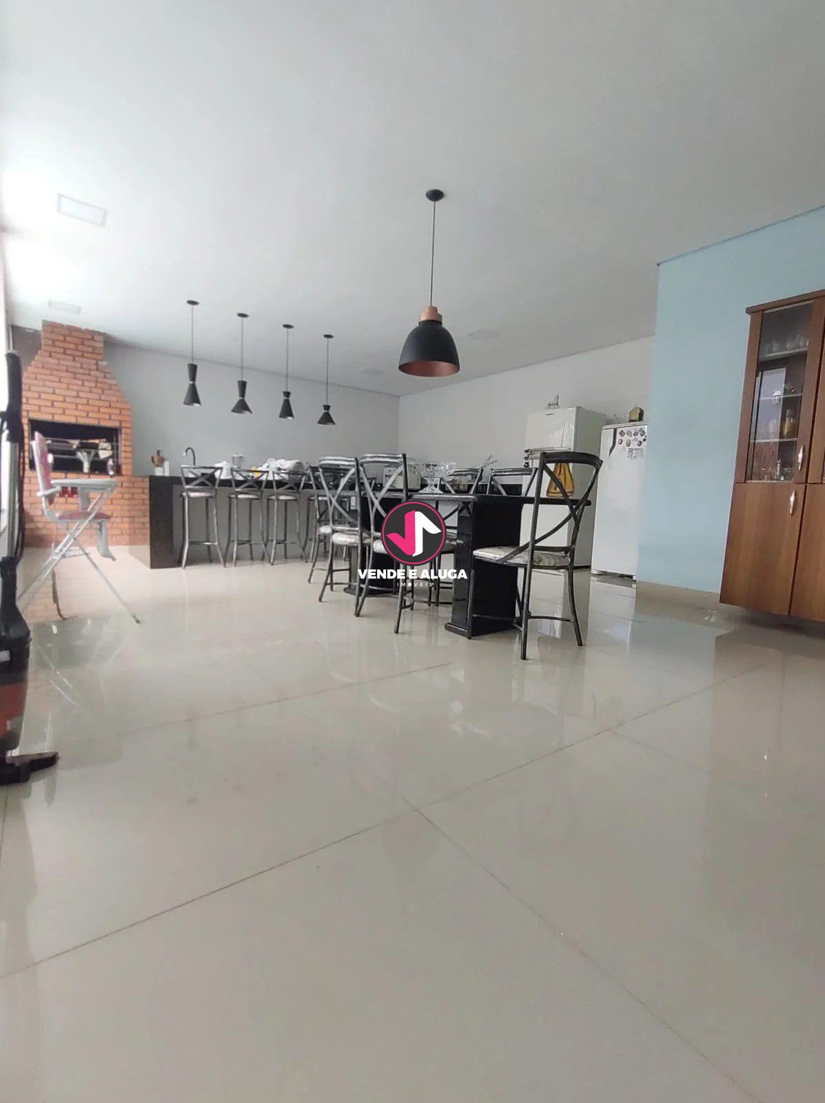 Imagens do imóveis Casa Sobrado a vendá 5 quartos 3 suite 4 vagas, 234 m2, Cuiabá, Morada do Ouro REF: PARC-CA0013