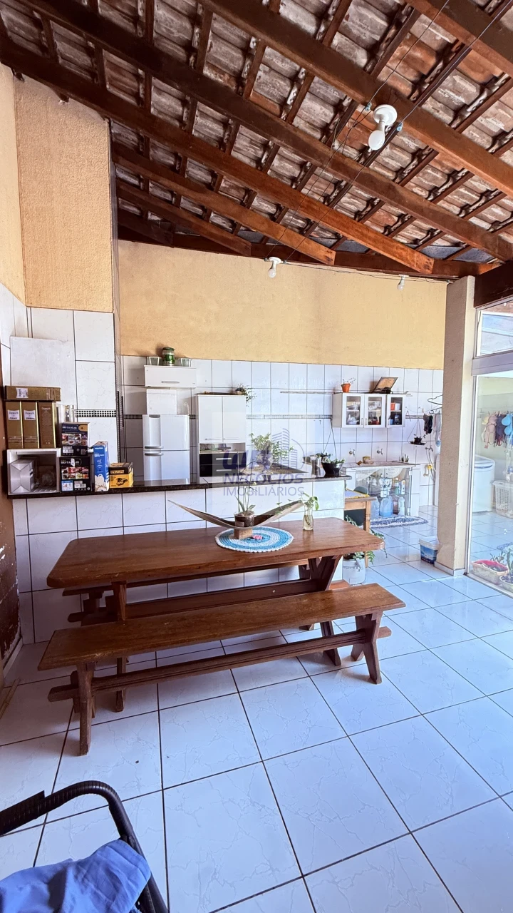 Imagens do imóveis Casa a venda região Leste de Londrina