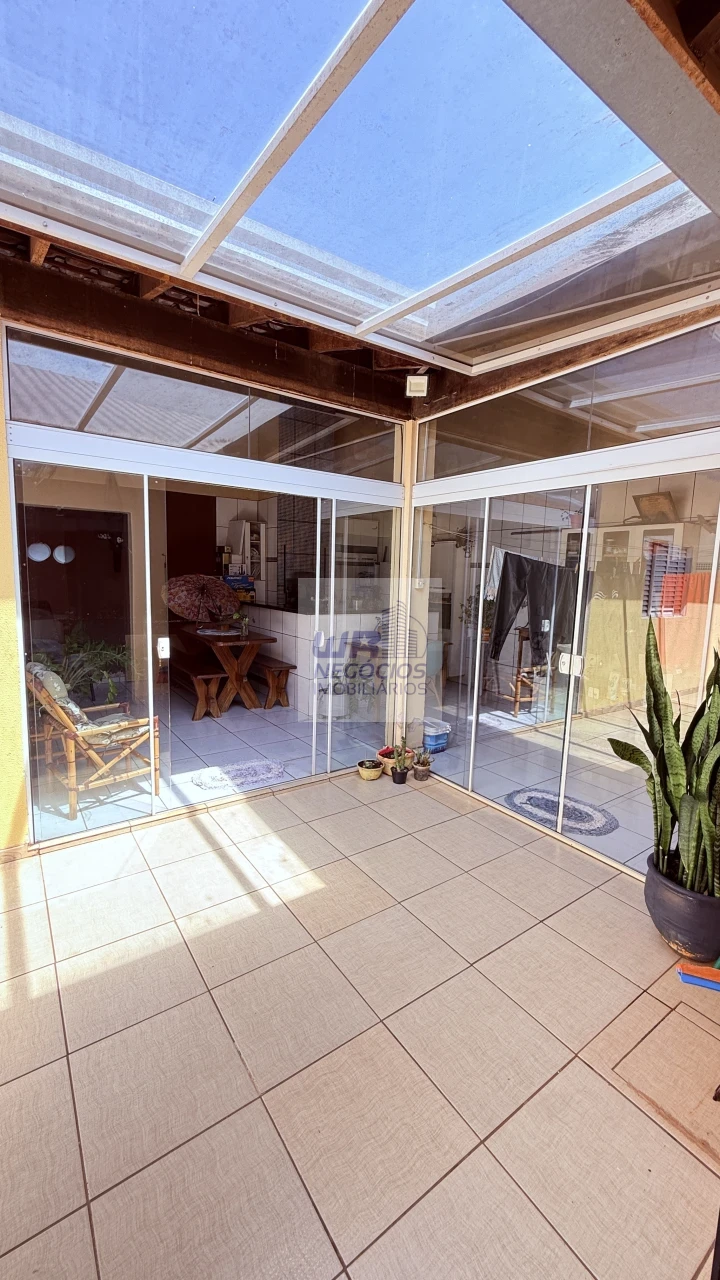 Imagens do imóveis Casa a venda região Leste de Londrina