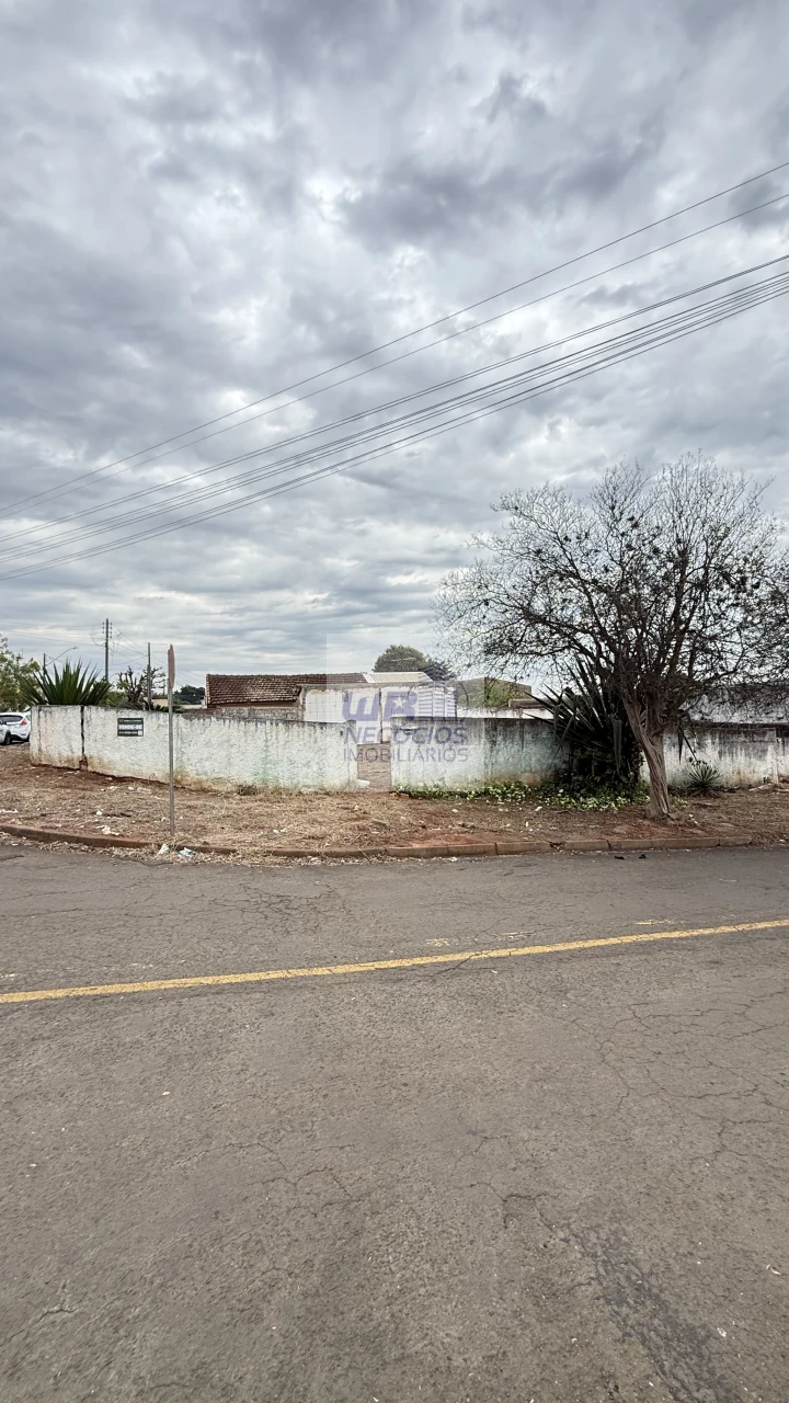 Imagens do imóveis Terreno de esquina