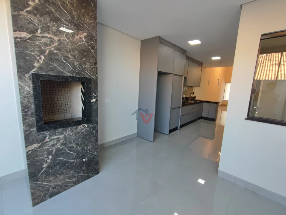 Imagens do imóveis Casa À Venda Jardim Imperial Maringá