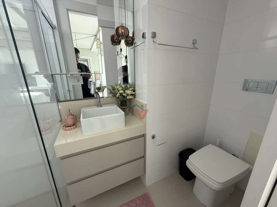 Imagens do imóveis Apartamento À Venda La Première Residence Maringá