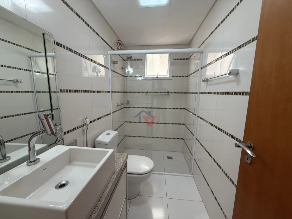 Imagens do imóveis Apartamento Para Alugar Edifício Torre De Viena Maringá