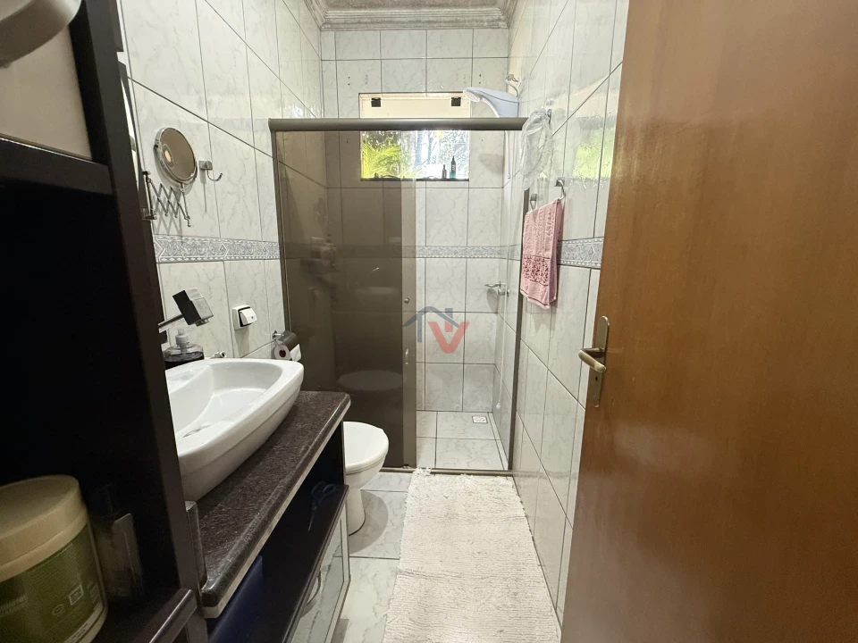 Imagens do imóveis Casa À Venda  no Jardim Real em Maringá