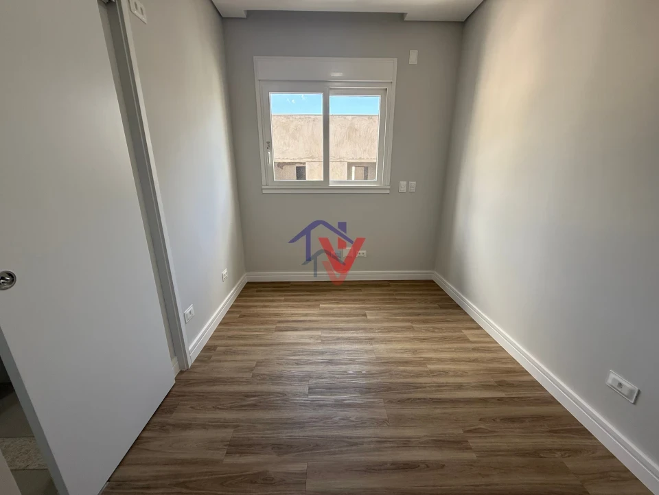 Imagens do imóveis Apartamento para alugar na Zona 07 em Maringá