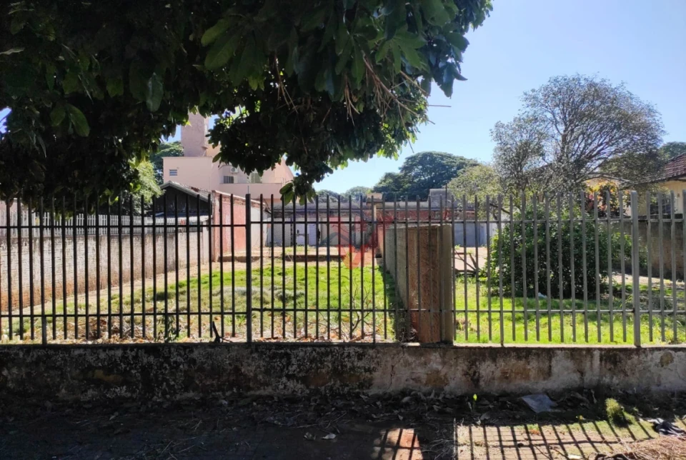 Imagens do imóveis Terreno À Venda Vila Esperança Maringá