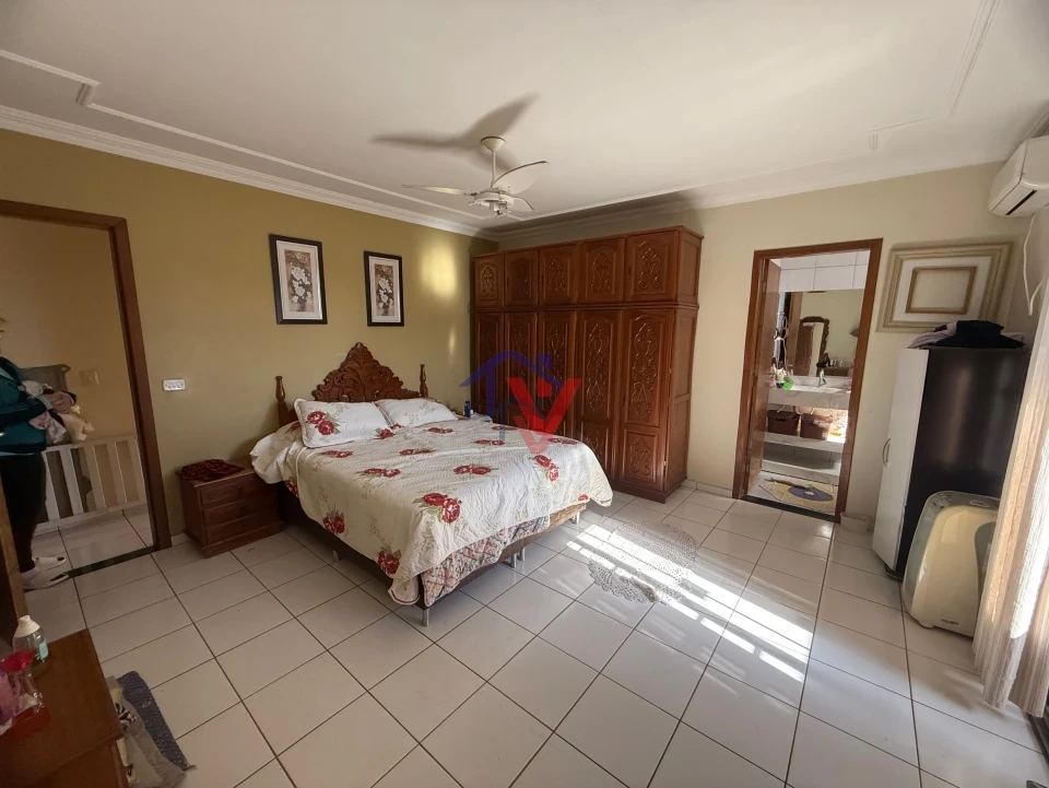 Imagens do imóveis Casa À Venda Parque Industrial 200 Maringá