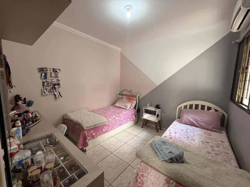 Imagens do imóveis Casa À Venda  no Jardim Real em Maringá