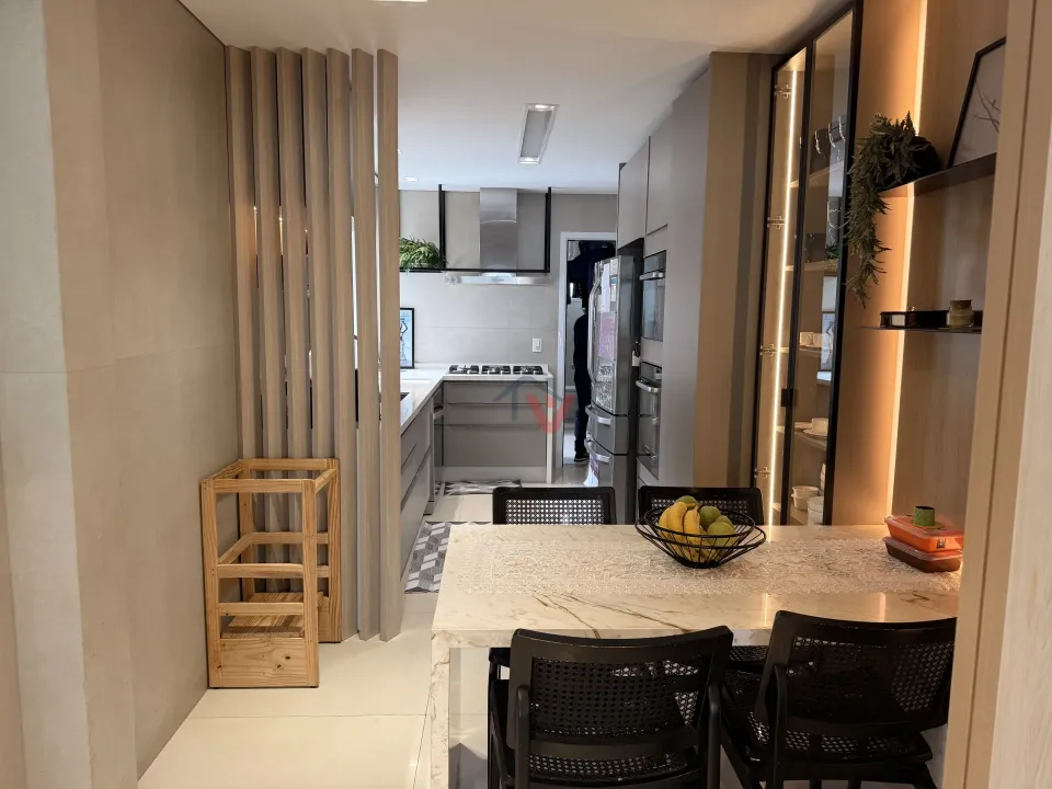 Imagens do imóveis Apartamento porteira fechada à venda no Solarium Residence, Zona 01 — 207 m², 4 suítes, 3 vagas