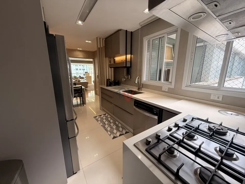 Imagens do imóveis Apartamento porteira fechada à venda no Solarium Residence, Zona 01 — 207 m², 4 suítes, 3 vagas