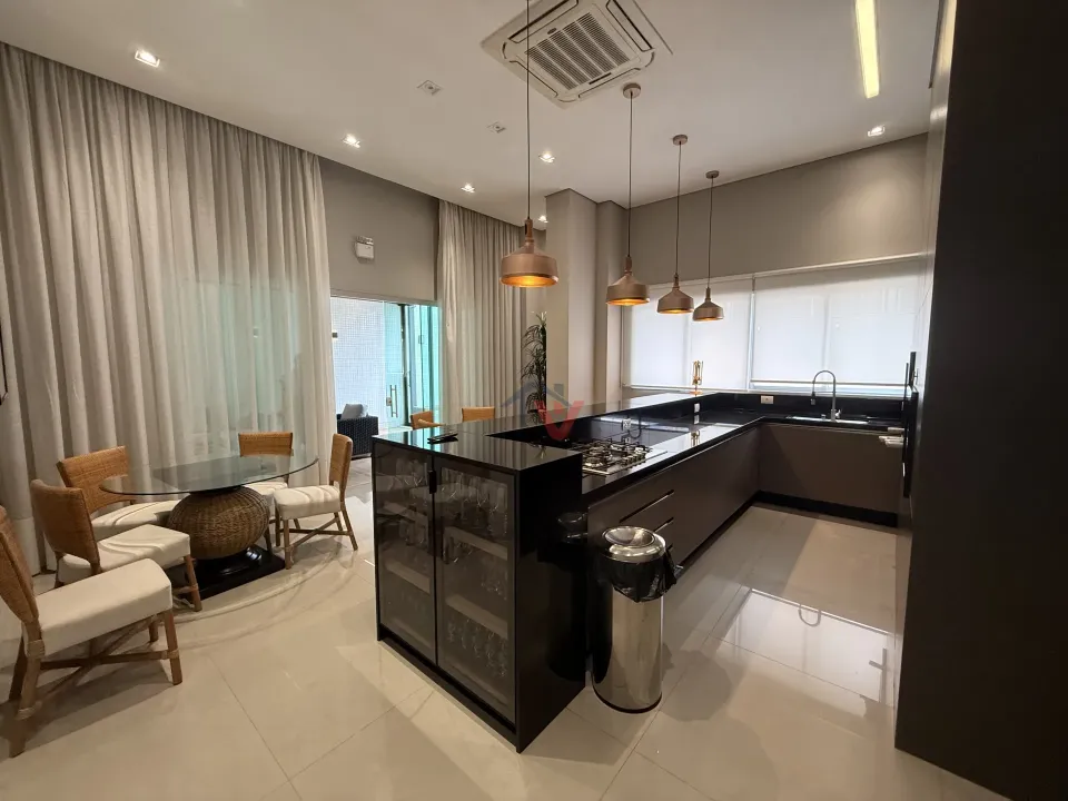 Imagens do imóveis Apartamento porteira fechada à venda no Solarium Residence, Zona 01 — 207 m², 4 suítes, 3 vagas